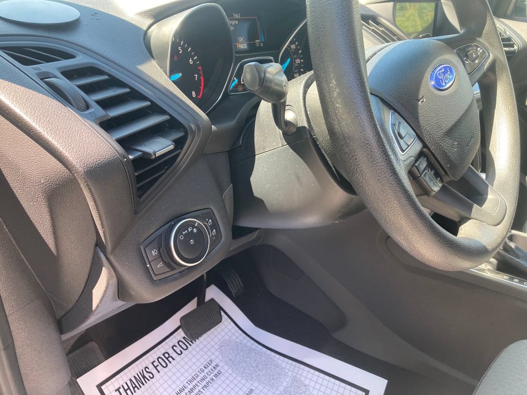 Used 2017 Ford Escape SE w/ Equipment Group 201A AWD/4WD image 17