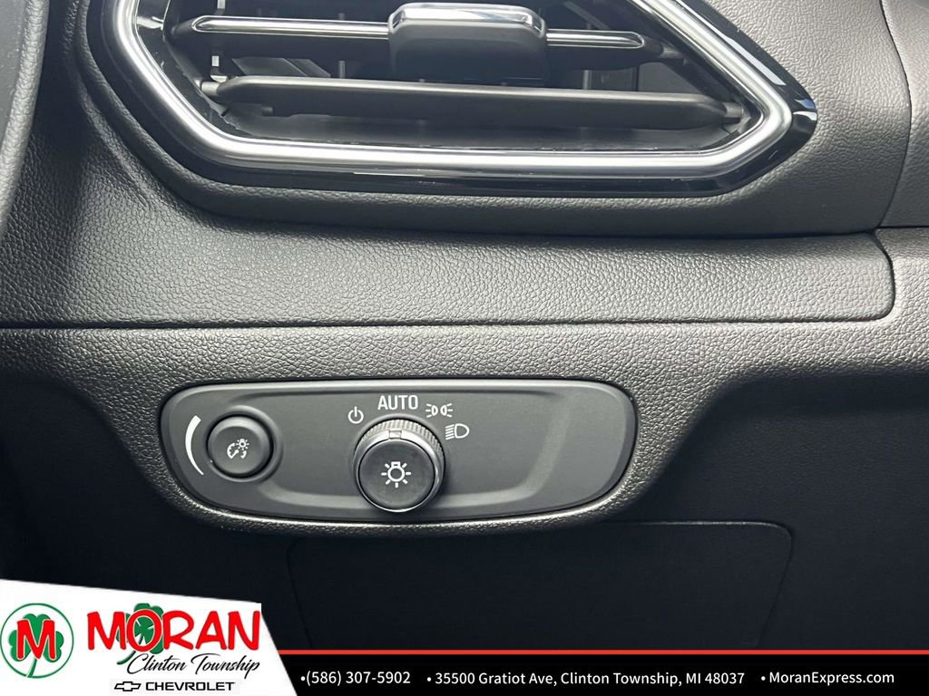 Certified 2023 Chevrolet Bolt EUV LT w/ Convenience Package image 26
