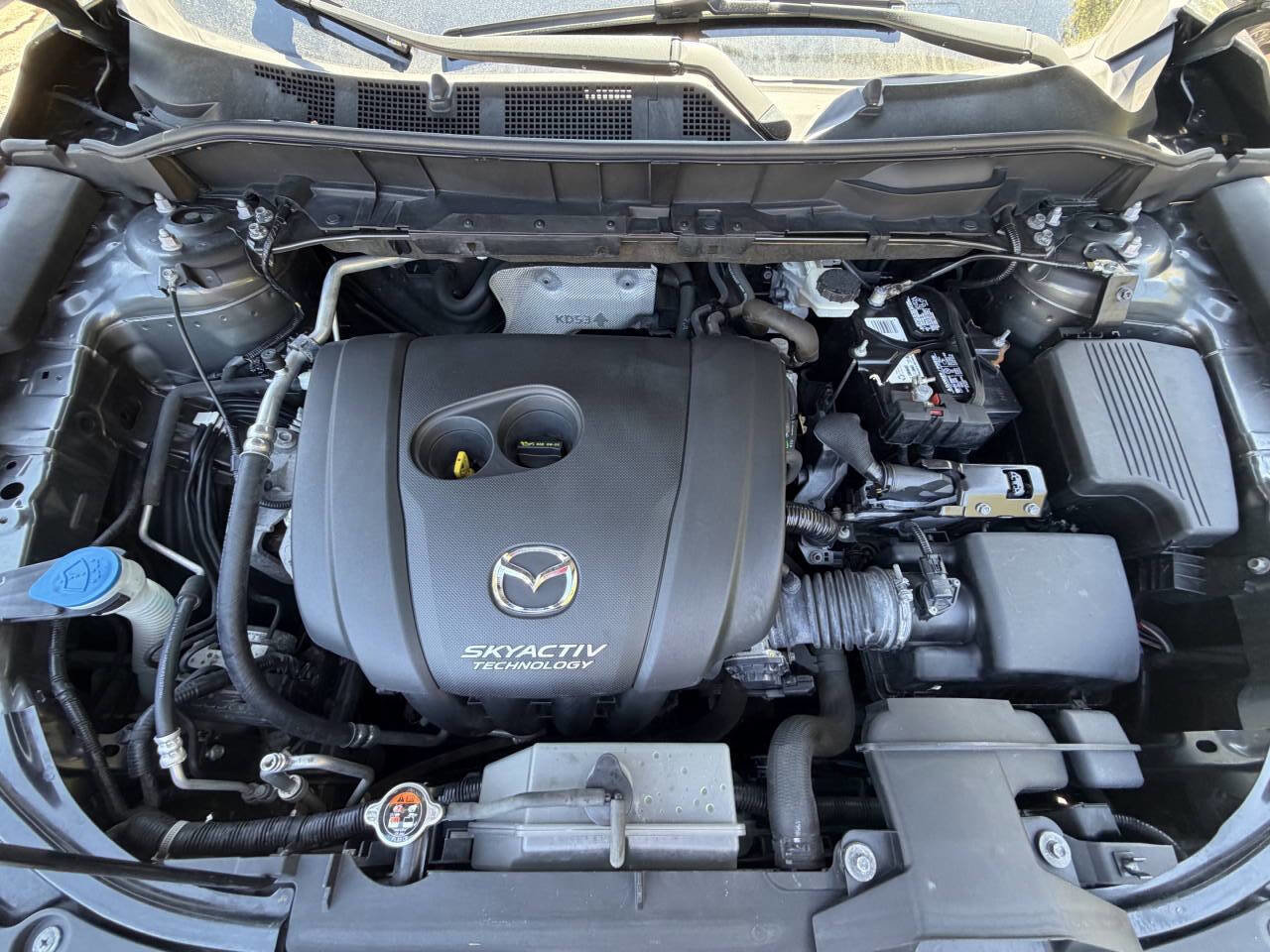 Used 2017 MAZDA CX-5 Touring w/ Preferred Equipment Package AWD/4WD image 12