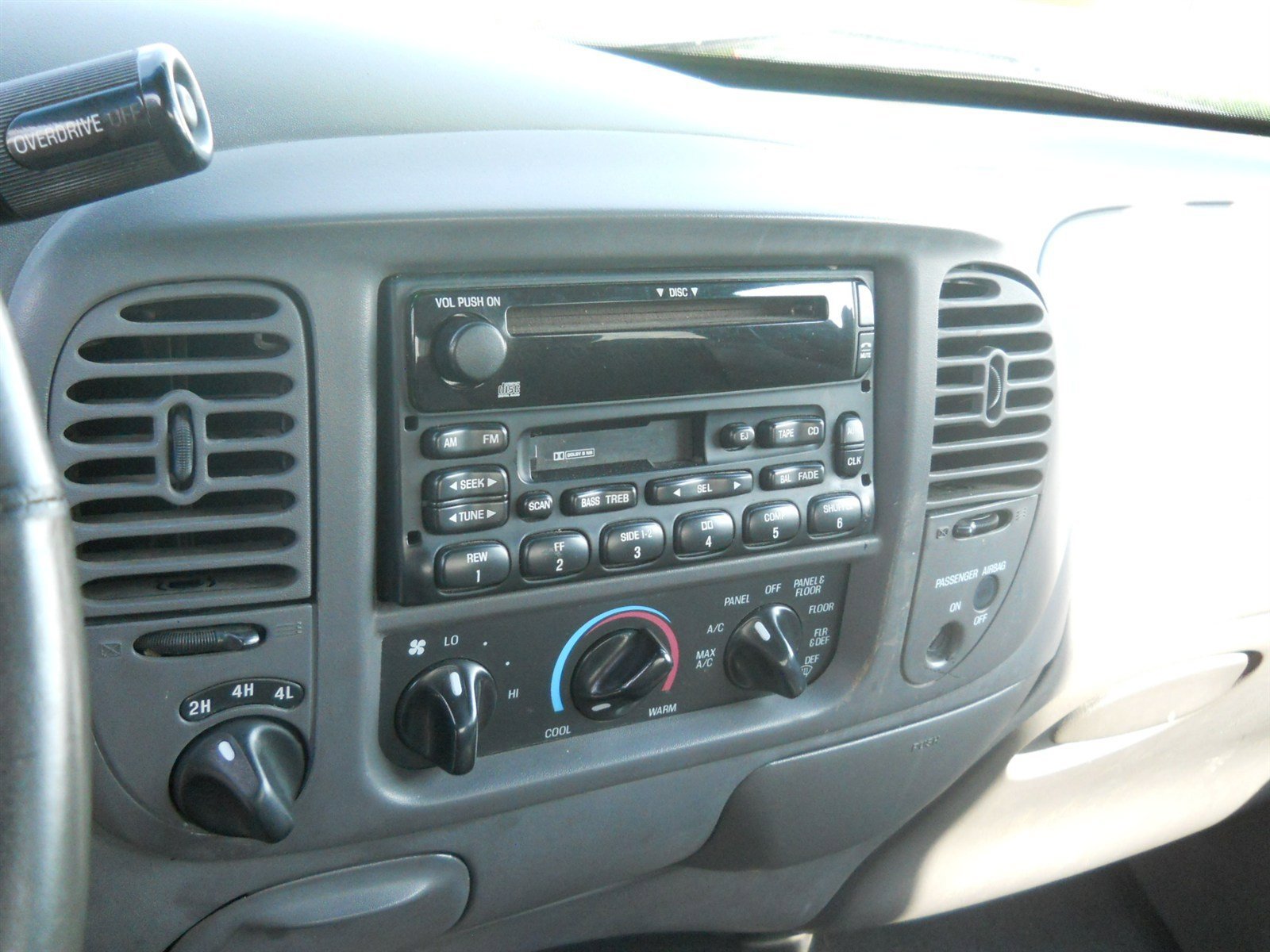 Used 2001 Ford F150 XLT image 5