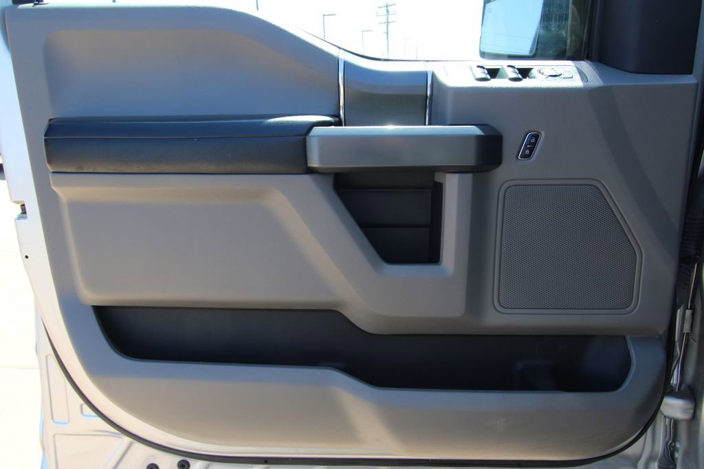 Used 2017 Ford F150 XLT w/ Equipment Group 302A Luxury image 39