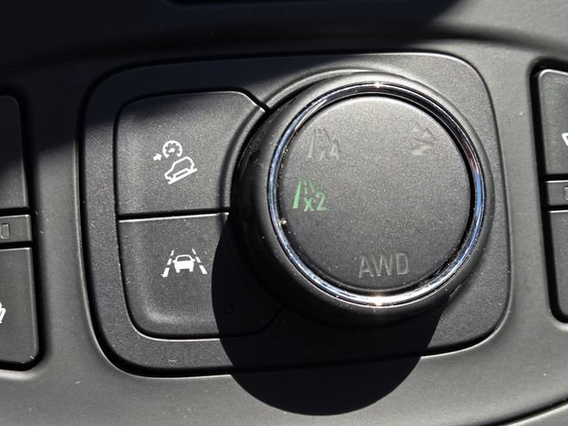 Used 2024 GMC Terrain SLT w/ Tech Package AWD/4WD image 8