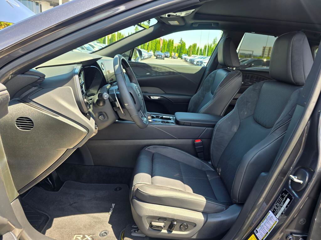 Used 2026 Lexus RX 350 w/ Convenience Package AWD/4WD image 15