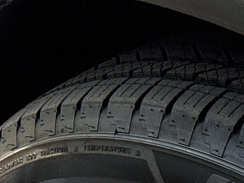 Used 2021 Ford Explorer XLT w/ Equipment Group 202A image 11