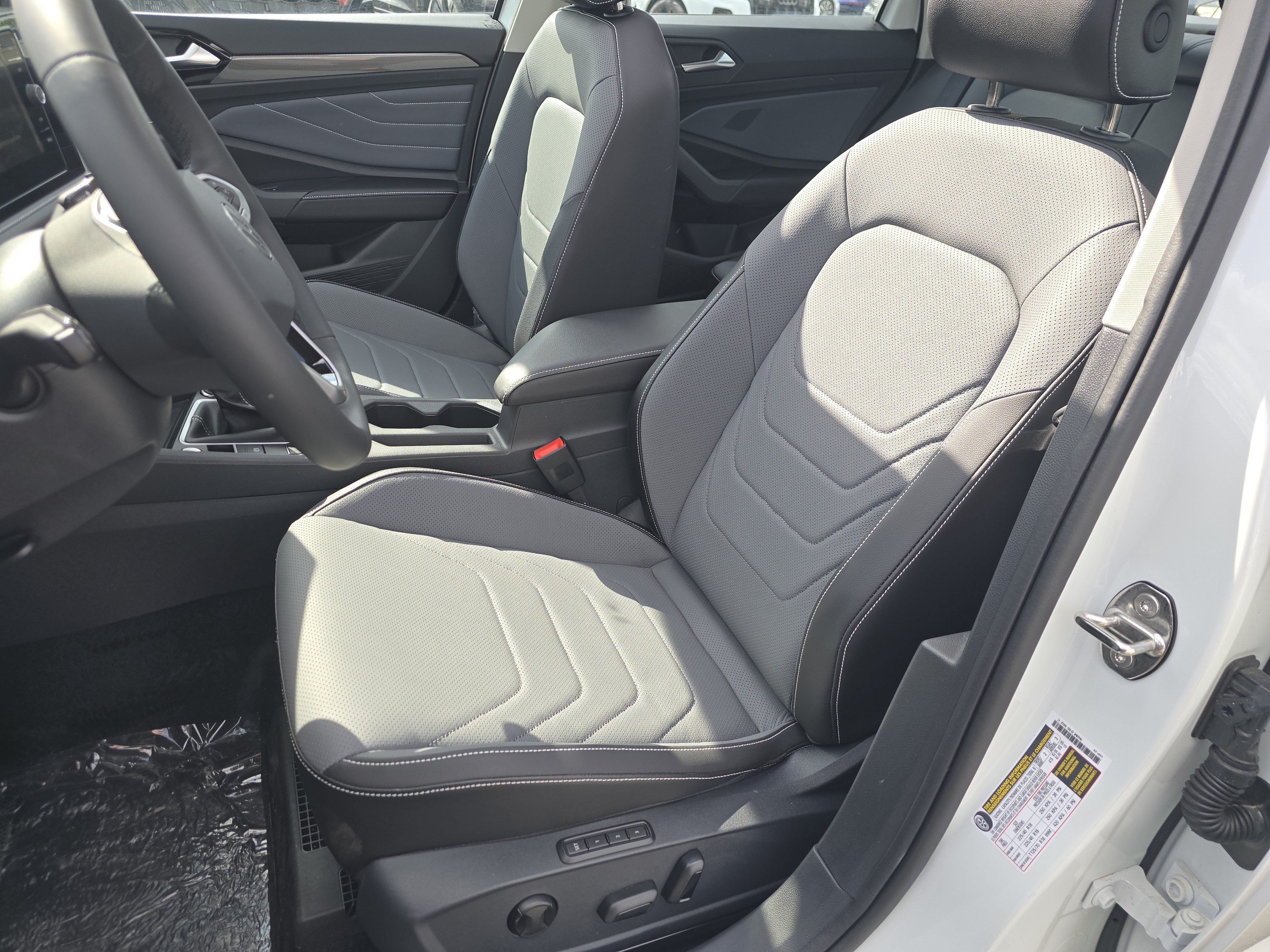 New 2026 Volkswagen Jetta SEL FWD image 20