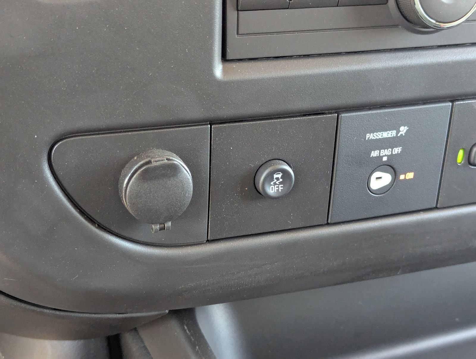 New 2025 GMC Savana 3500 w/ Power Convenience Package RWD image 29