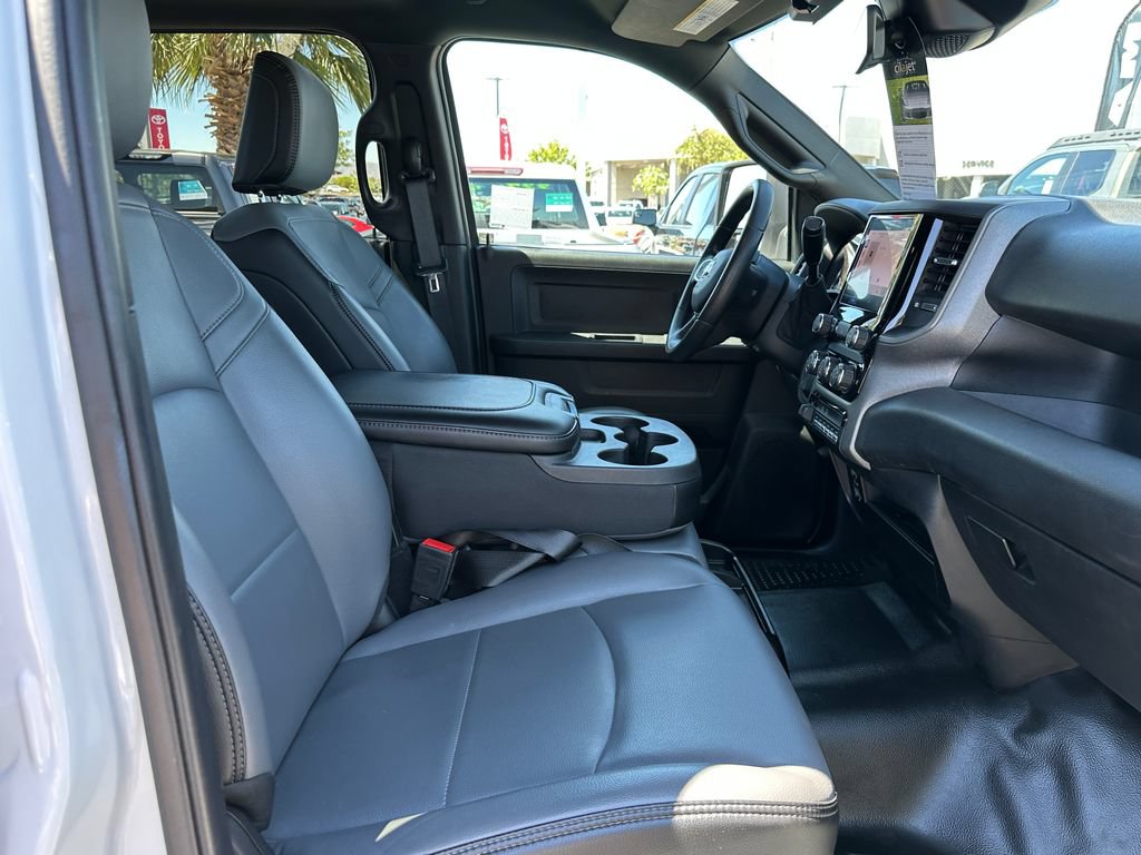 Certified 2025 RAM 2500 Tradesman AWD/4WD image 16
