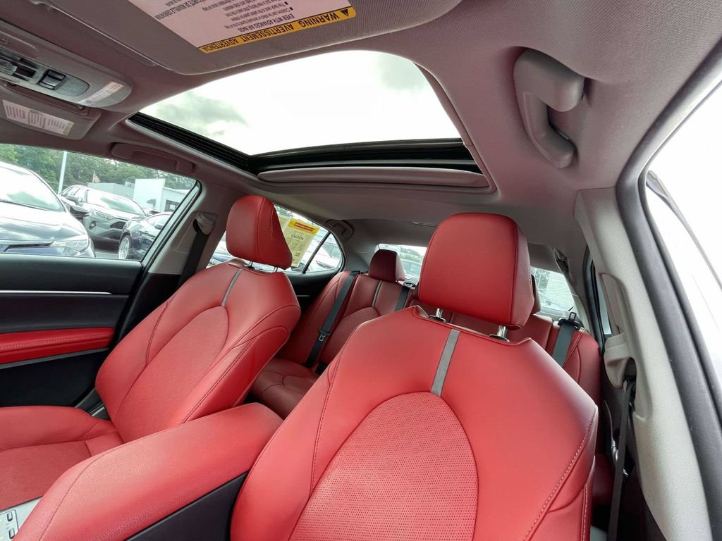 Used 2023 Toyota Camry XSE FWD image 18