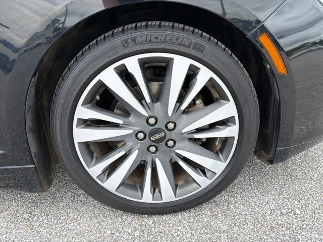 Used 2018 Lincoln MKZ Reserve FWD image 28