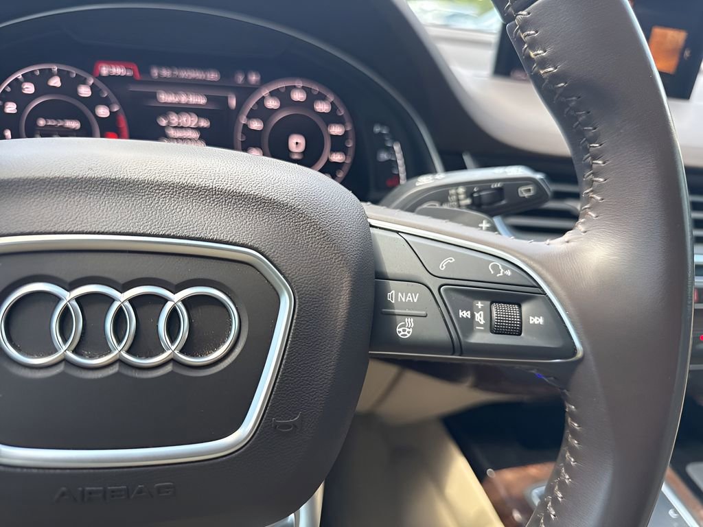 Used 2019 Audi Q7 3.0T Premium Plus w/ Premium Plus Package AWD/4WD image 17