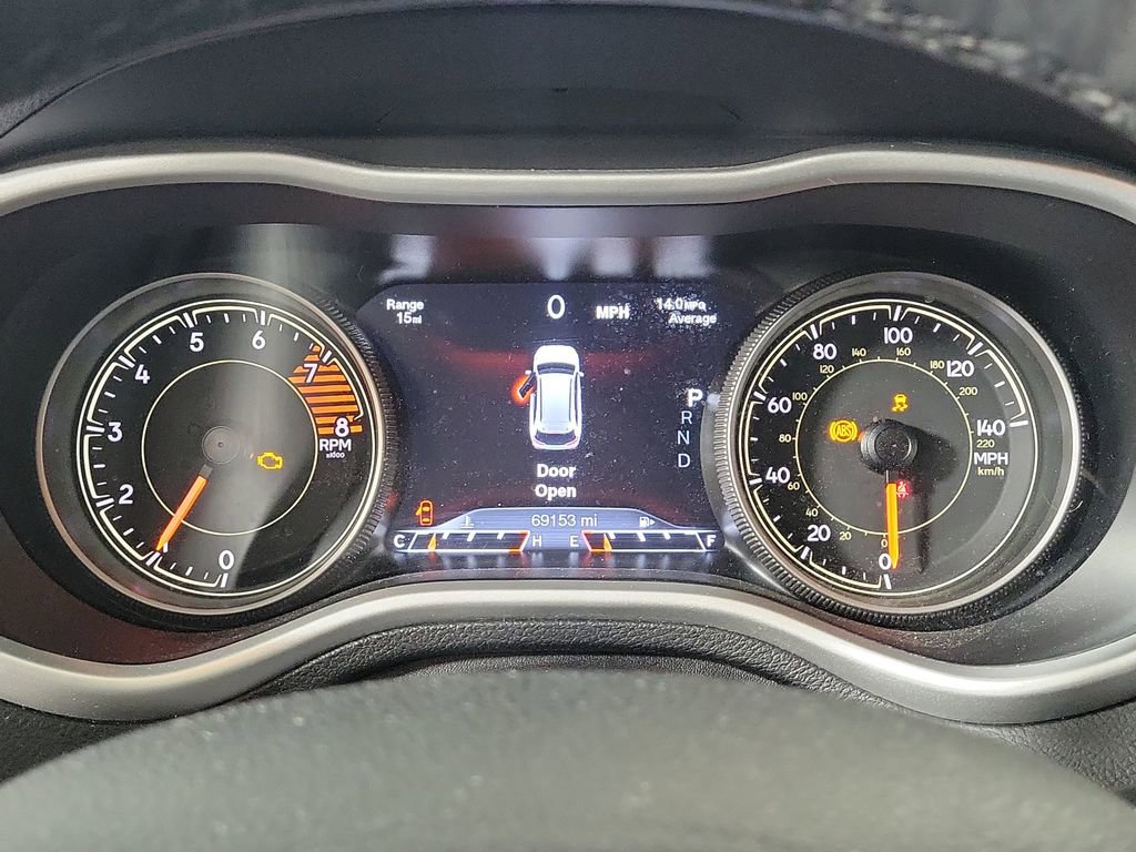 Used 2017 Jeep Cherokee Trailhawk AWD/4WD image 17