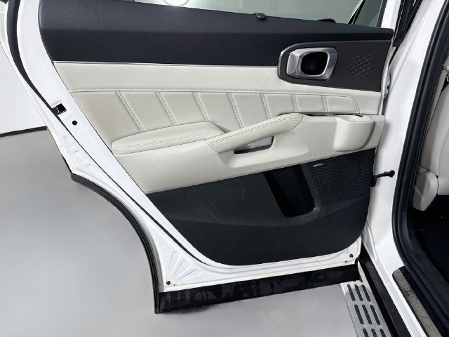 Used 2023 Kia Sorento SX Prestige w/ Panoramic Sunroof Package AWD/4WD image 25
