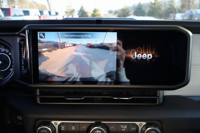 New 2026 Jeep Gladiator Sport AWD/4WD image 19
