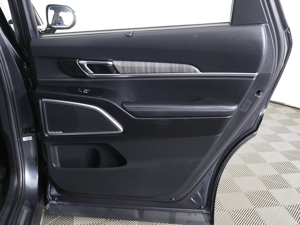 Used 2024 Kia Telluride SX X-Line image 31