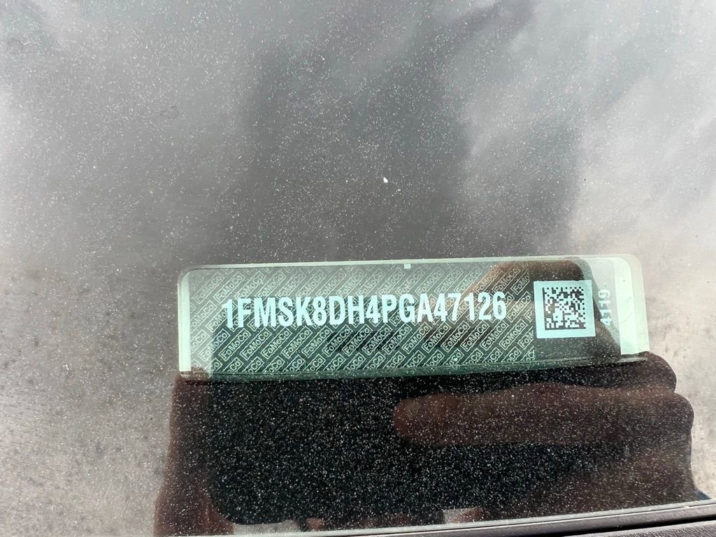 Used 2023 Ford Explorer XLT w/ Equipment Group 202A image 17