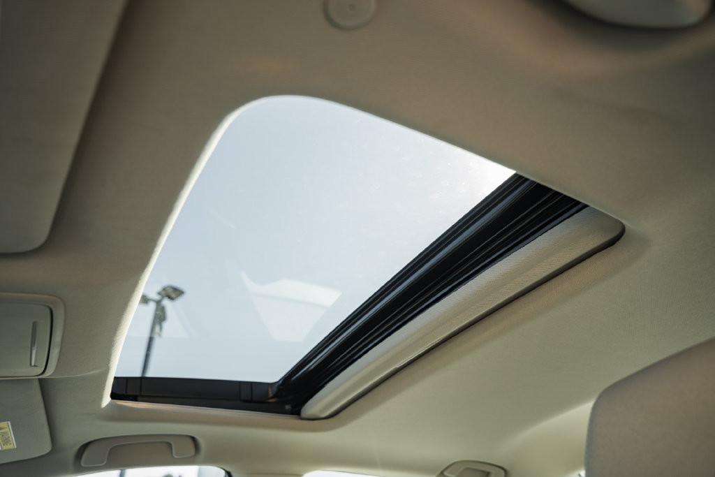Certified 2023 Honda Accord EX image 36