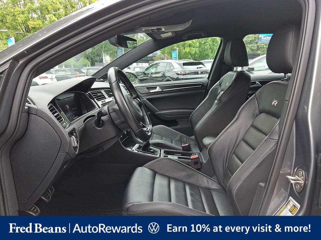 Used 2018 Volkswagen Golf R 4-Door AWD/4WD image 18