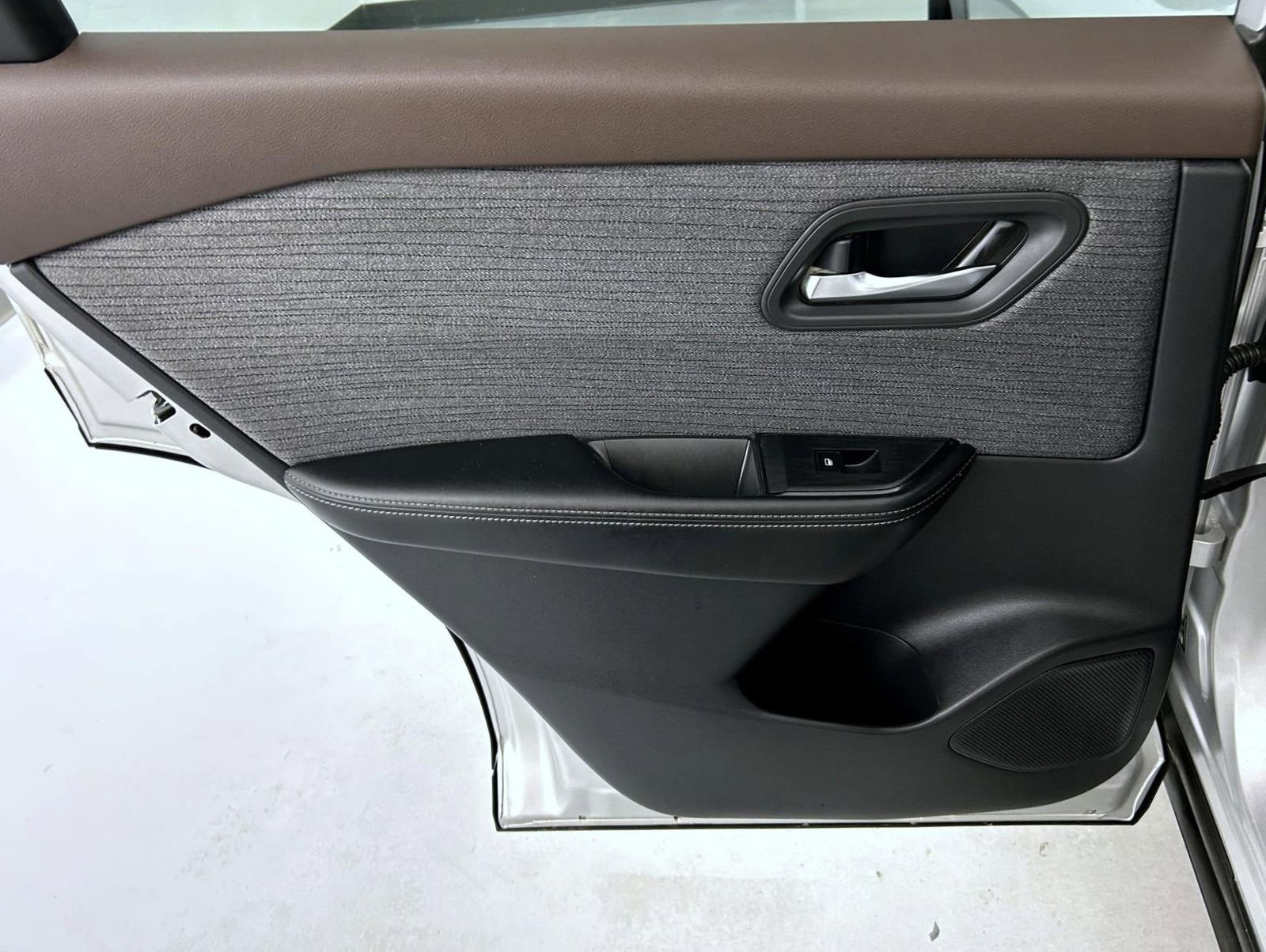 Used 2023 Nissan Rogue SV AWD/4WD image 20