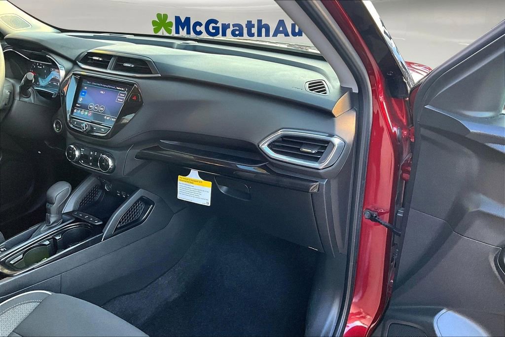 Used 2022 Chevrolet TrailBlazer LT w/ Convenience Package image 24