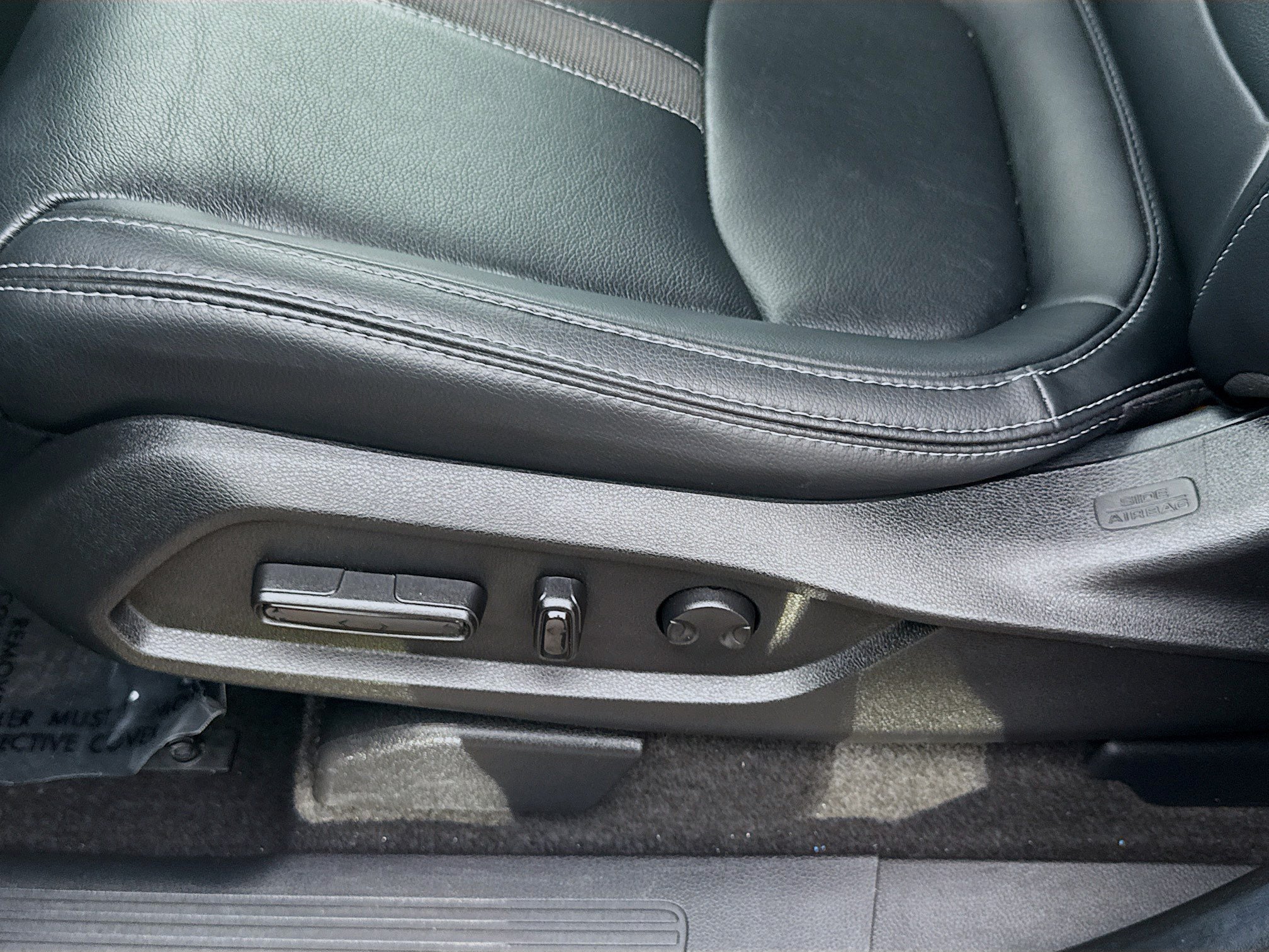 Certified 2025 Honda Pilot Touring image 18