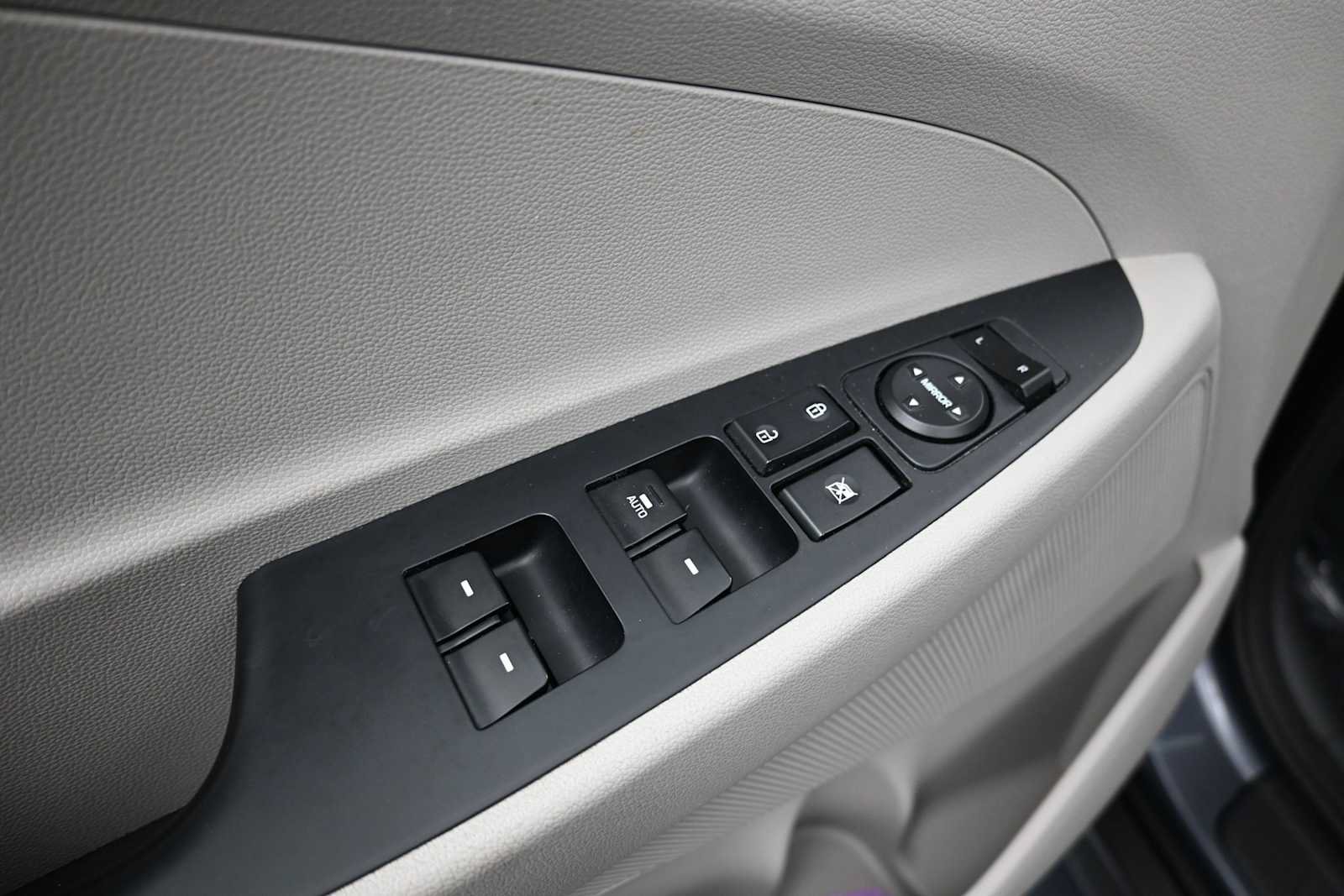 Used 2021 Hyundai Tucson Value FWD image 9