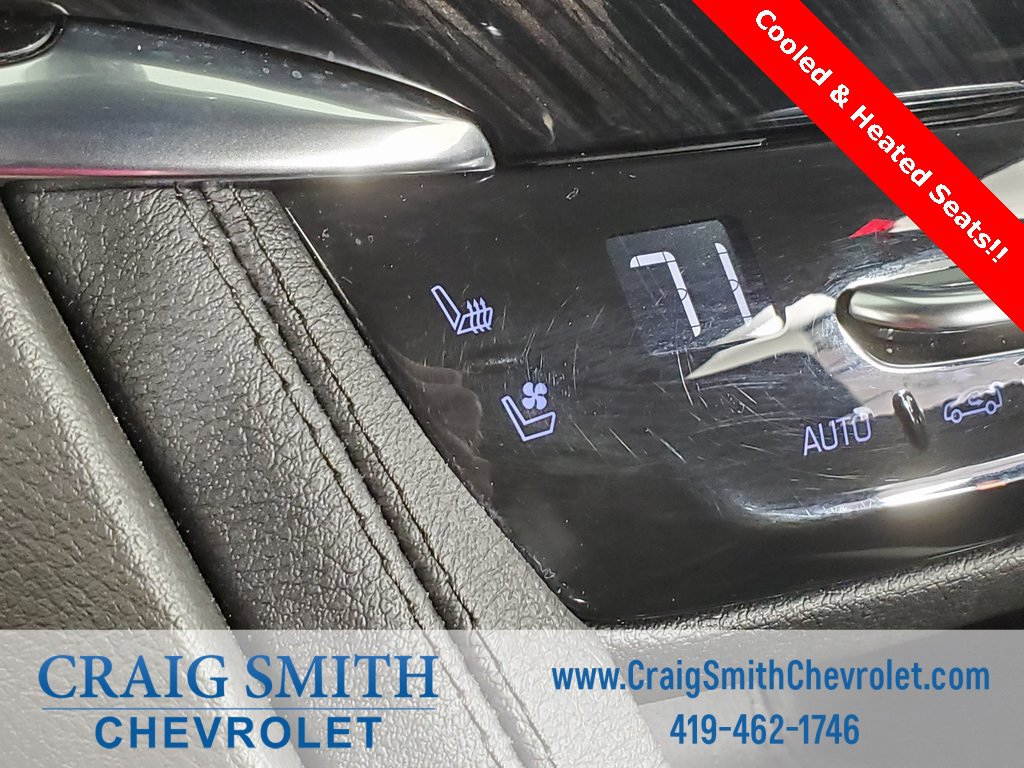 Used 2023 Cadillac XT6 Premium Luxury image 8