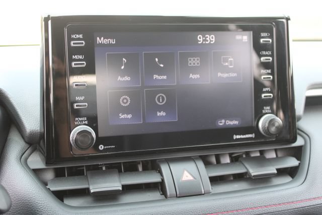 Used 2021 Toyota RAV4 SE w/ Weather & Moonroof Package AWD/4WD image 25