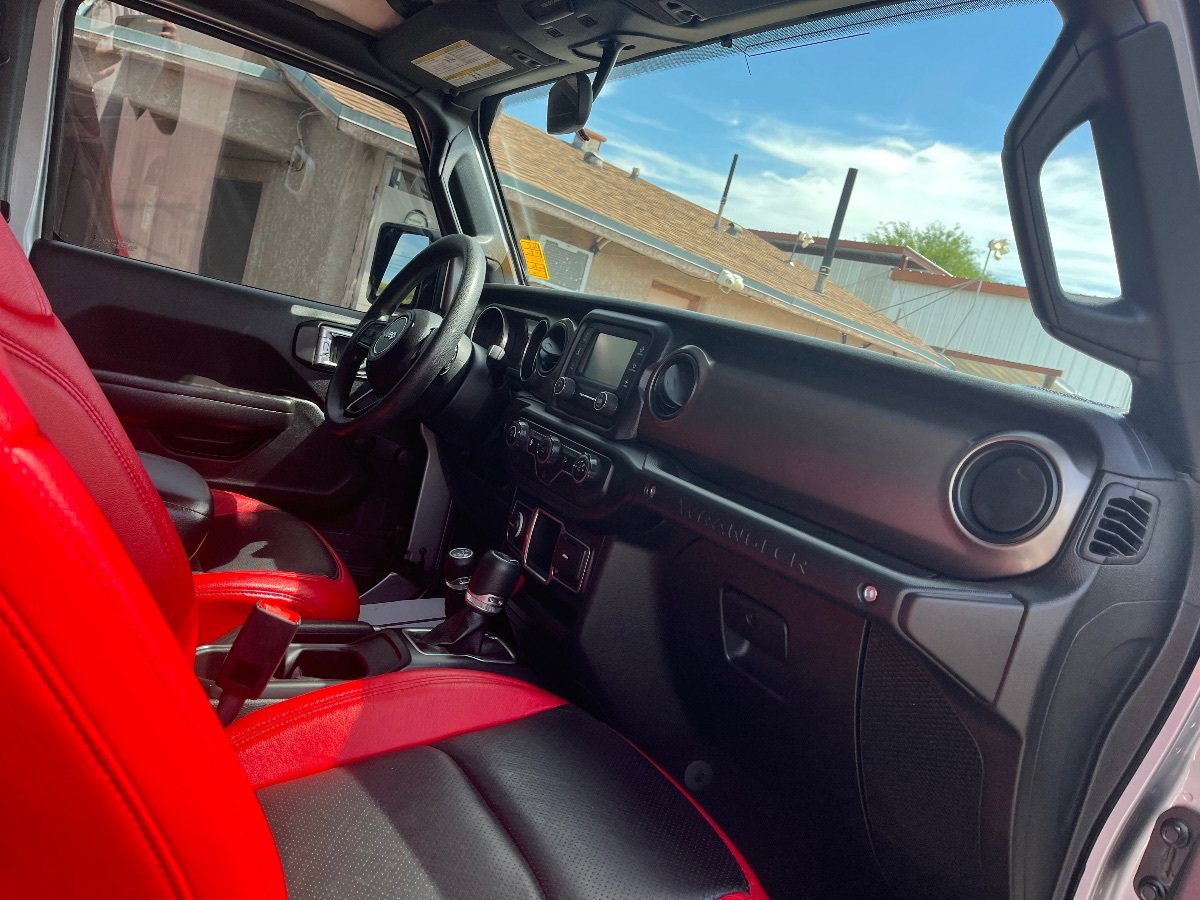 Used 2018 Jeep Wrangler Unlimited Sport AWD/4WD image 33
