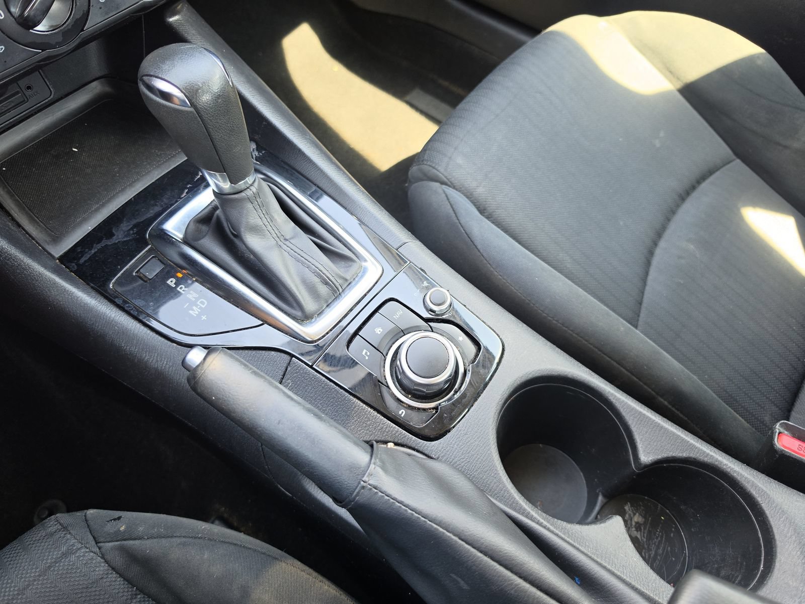 Used 2016 MAZDA MAZDA3 i Sport FWD image 24