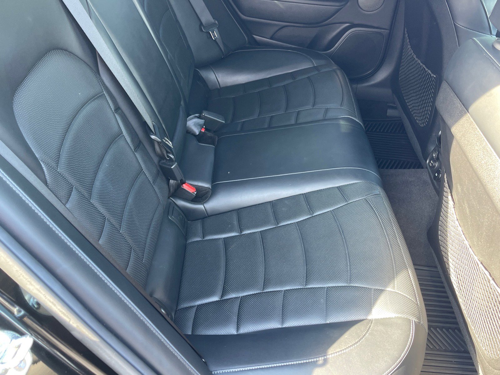 Used 2022 Kia Stinger GT2 image 18