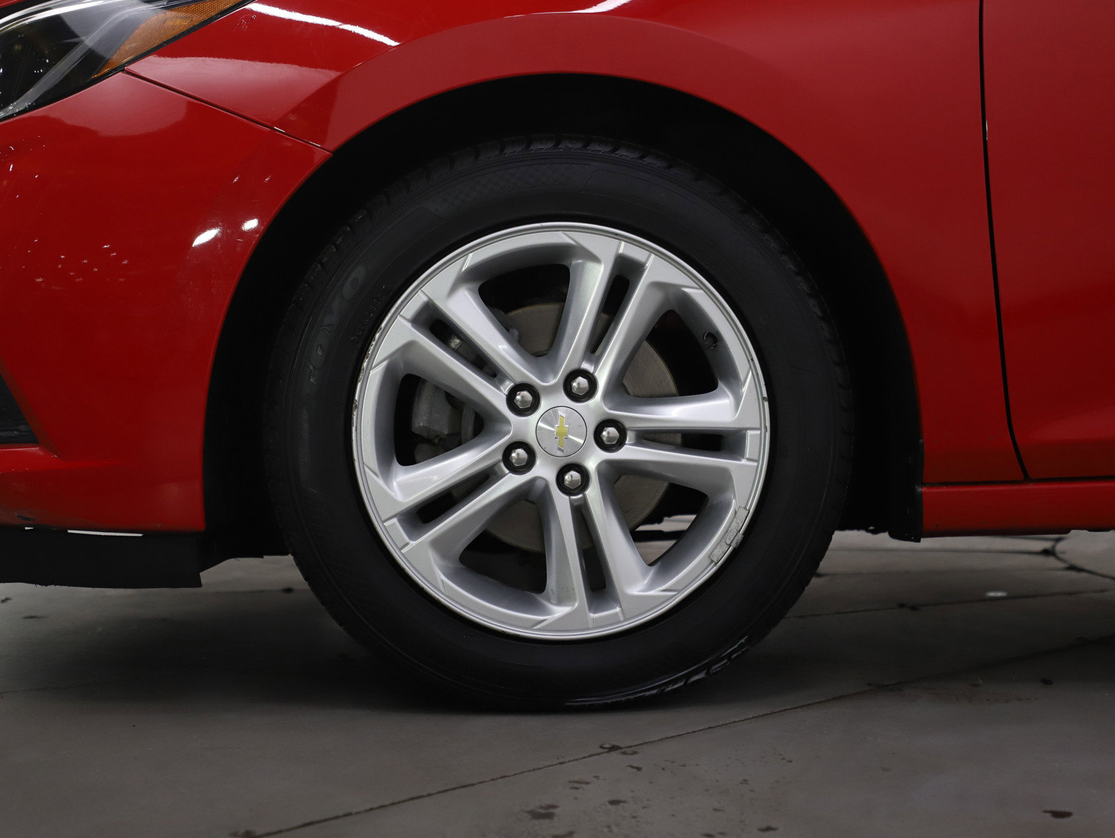 Used 2017 Chevrolet Cruze LT w/ Sun And Sound Package image 30