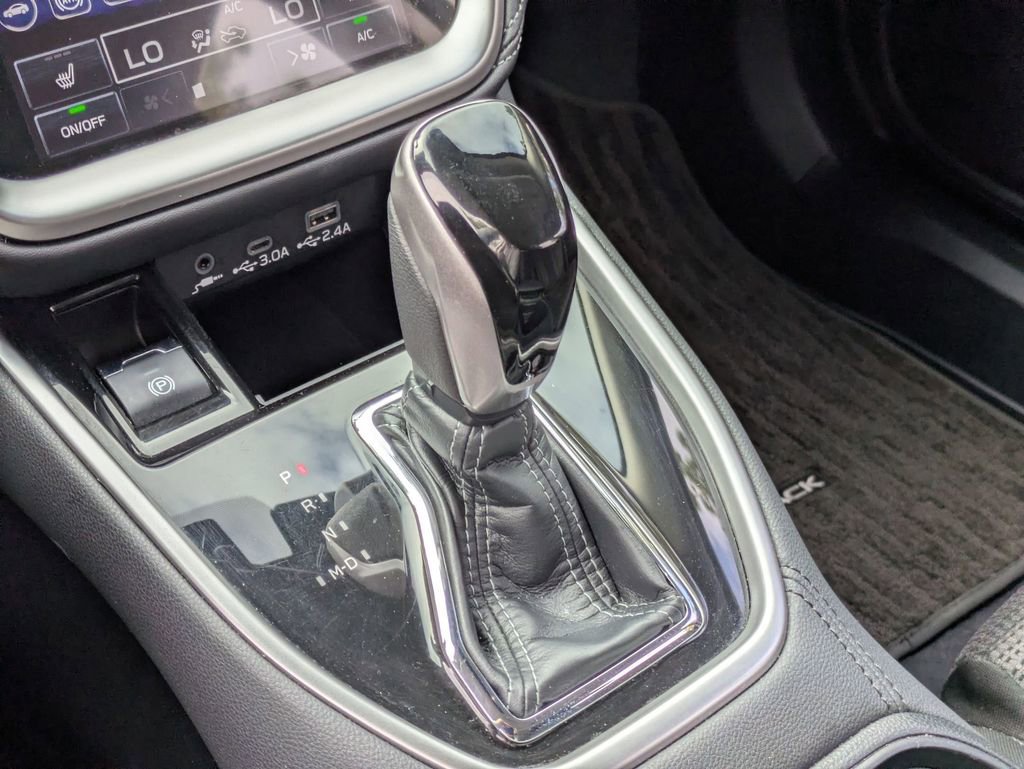 Used 2025 Subaru Outback Premium image 22