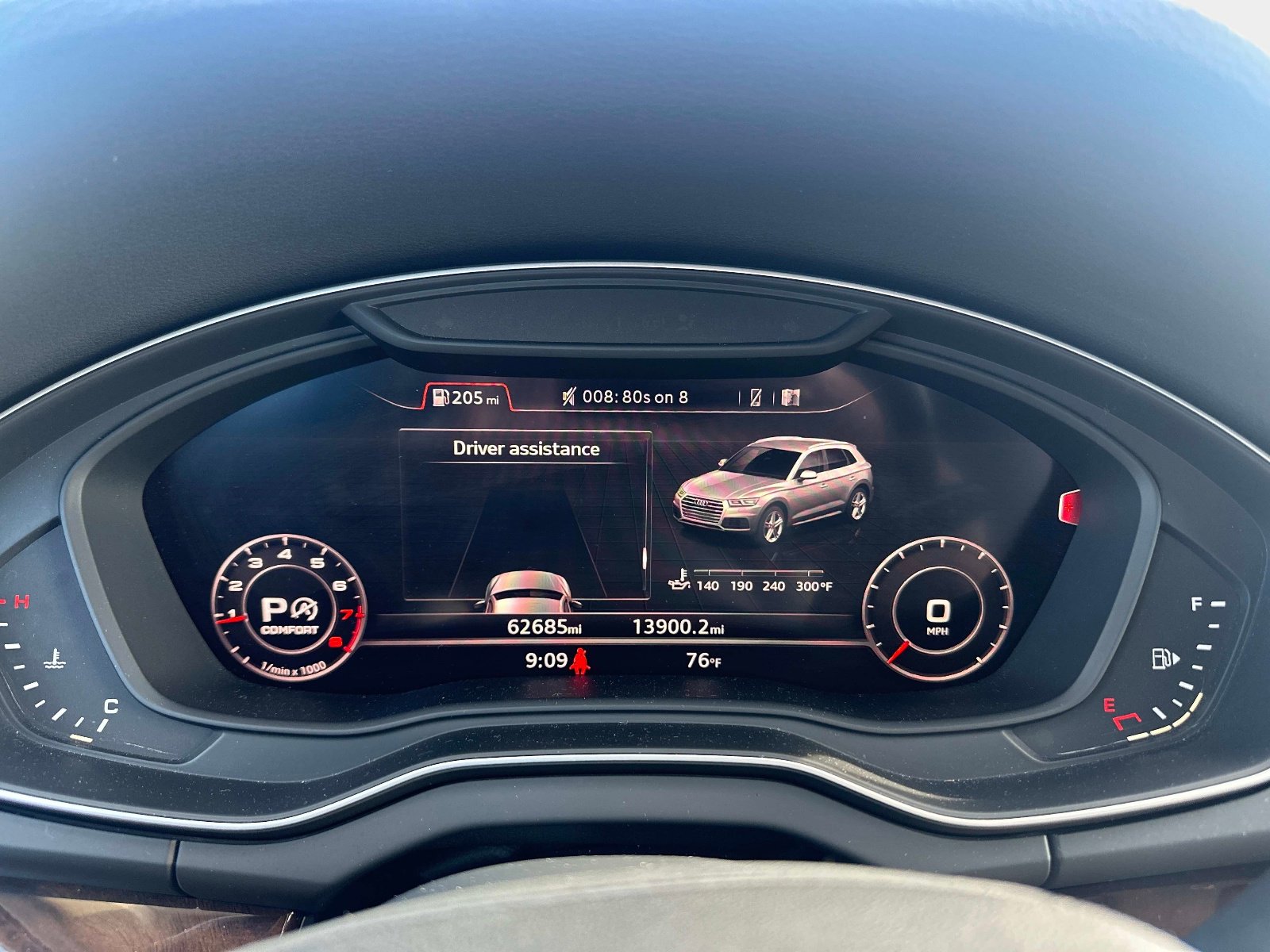 Used 2018 Audi Q5 2.0T Premium Plus w/ Premium Plus Package AWD/4WD image 12