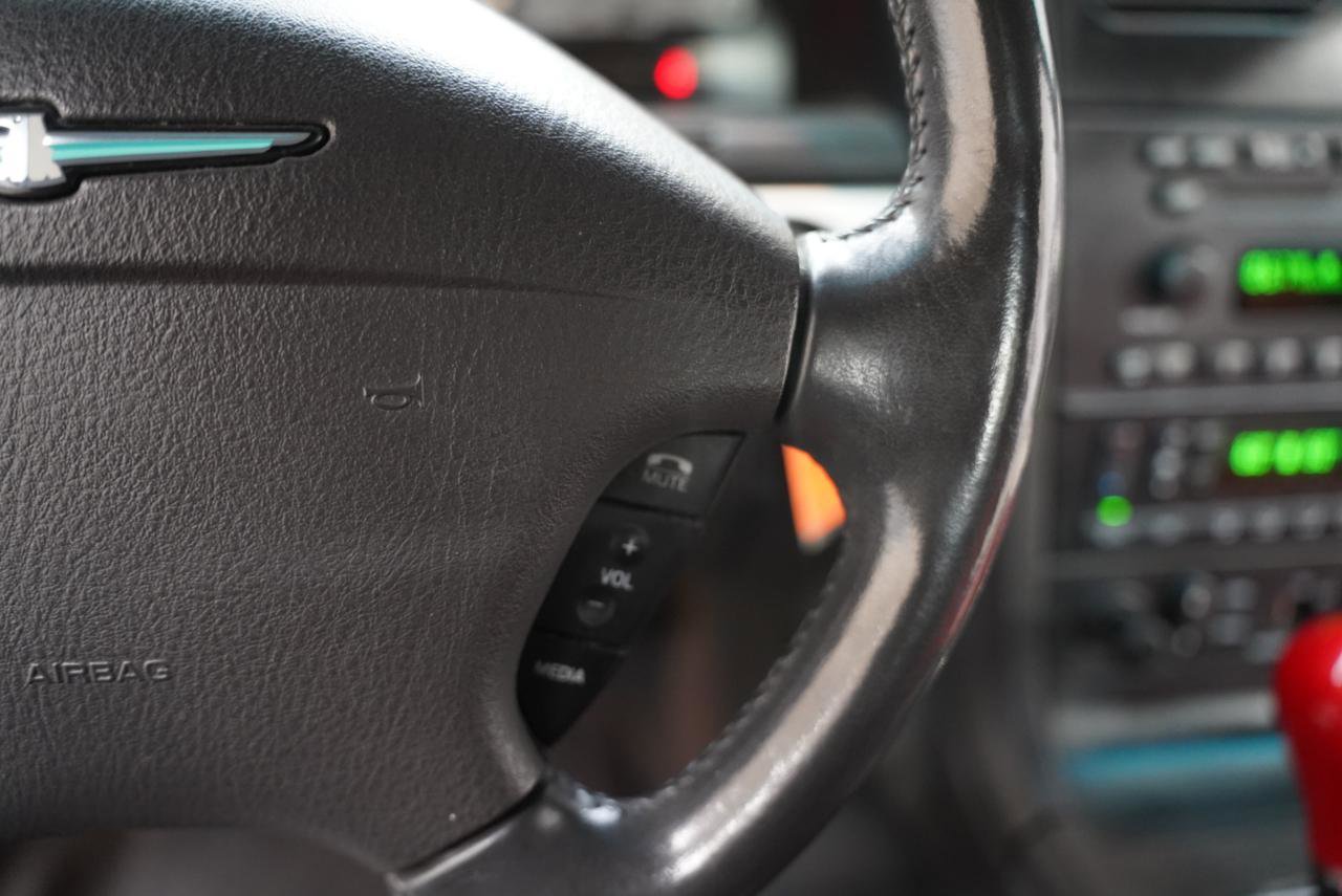 Used 2002 Ford Thunderbird image 15