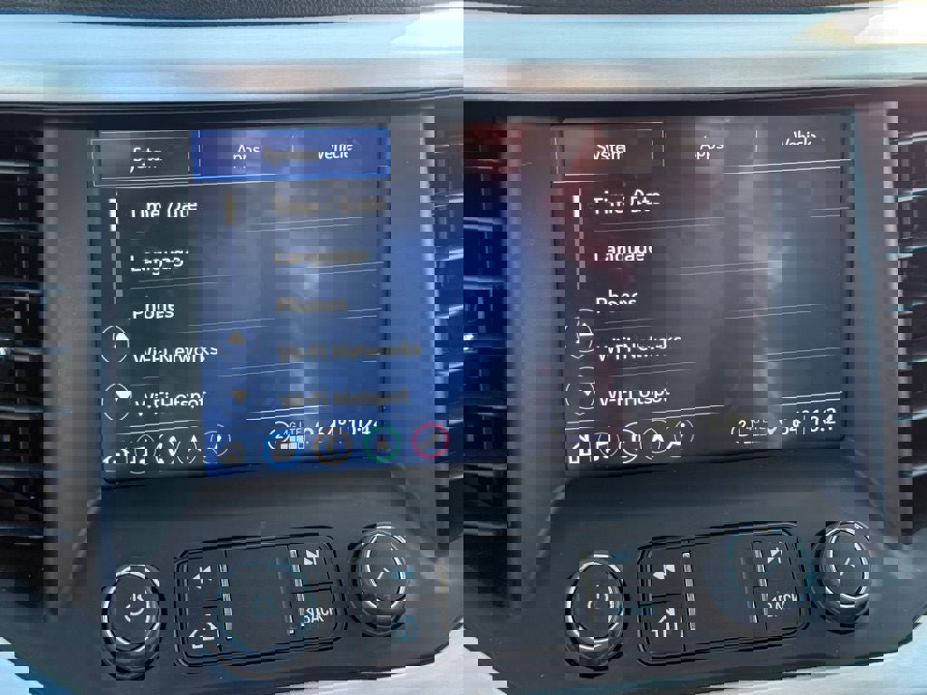 Used 2023 GMC Acadia SLE w/ Driver Convenience Package image 30