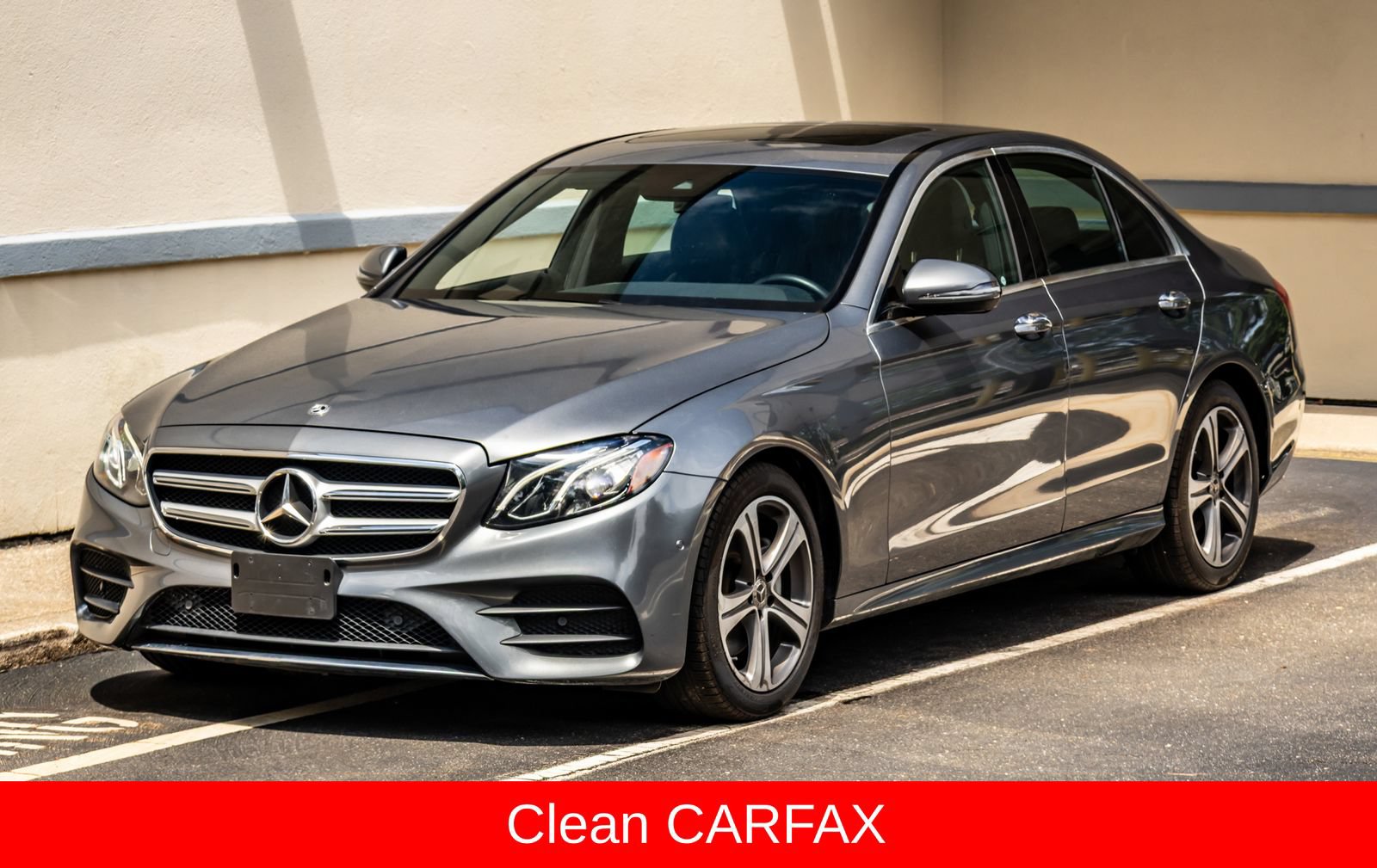 Used 2018 Mercedes-Benz E 300 4MATIC image 1