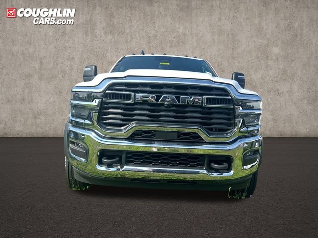 New 2026 RAM 5500 Tradesman w/ Chrome Appearance Group AWD/4WD image 2