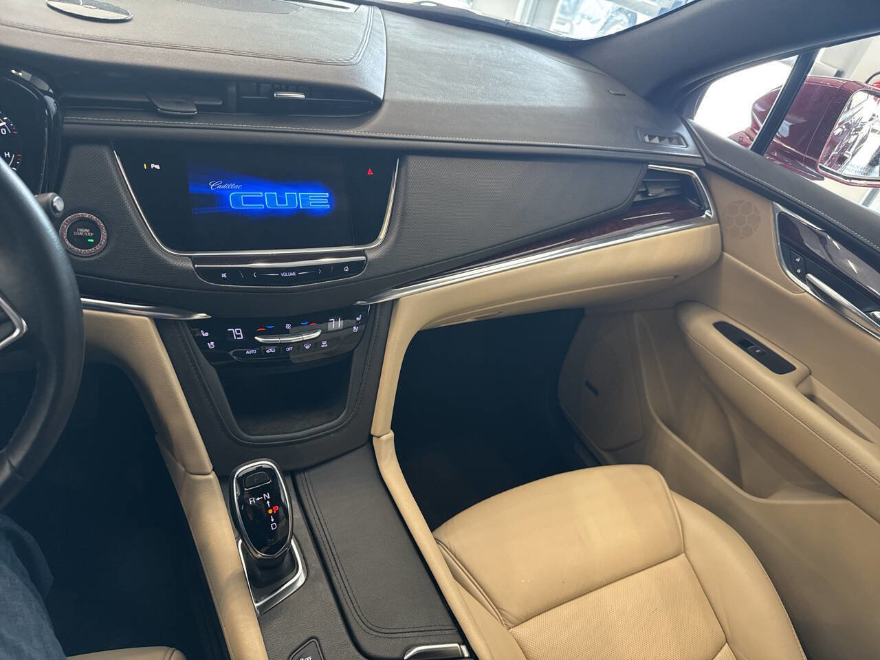 Used 2018 Cadillac XT5 Premium Luxury image 35