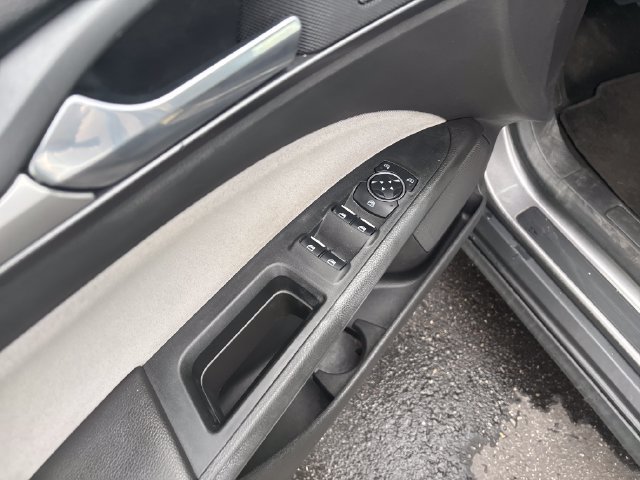 Used 2014 Ford Fusion S FWD image 12