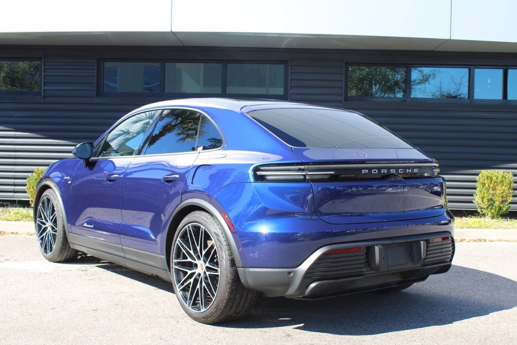 Certified 2024 Porsche Macan 4 Electric image 3
