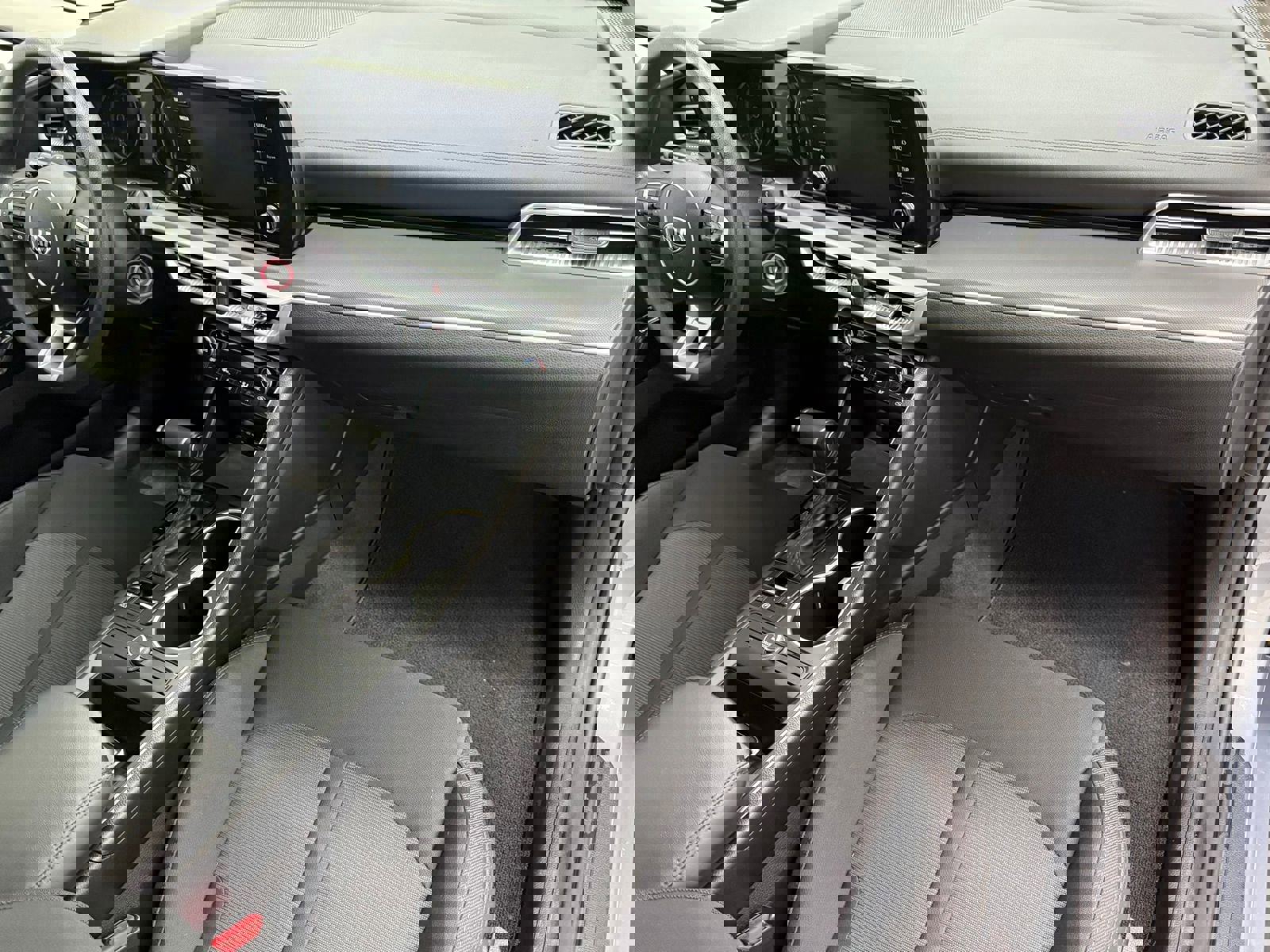 Used 2021 Kia K5 LX image 15