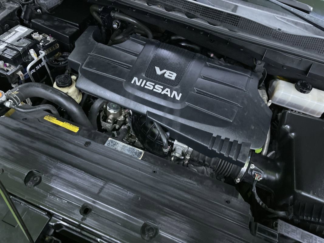 Used 2017 Nissan Titan Platinum Reserve image 31