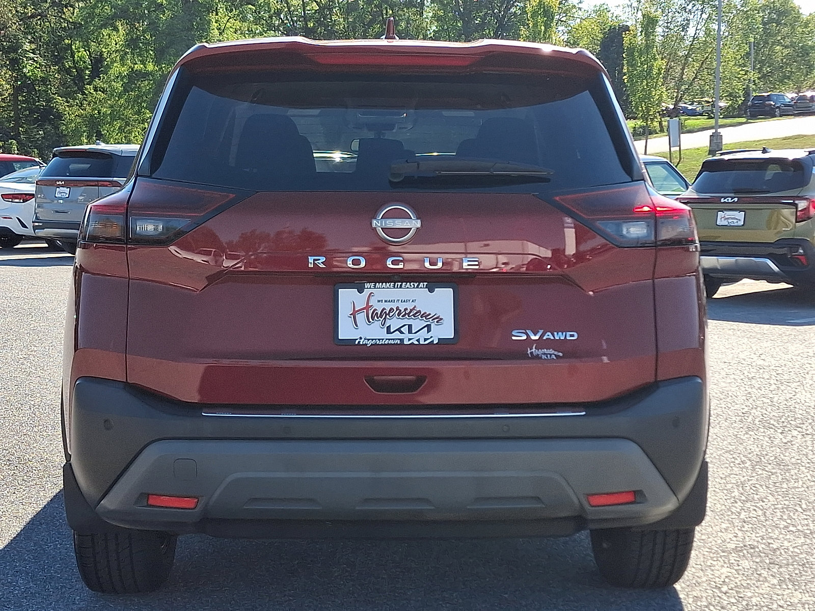 Used 2022 Nissan Rogue SV image 5