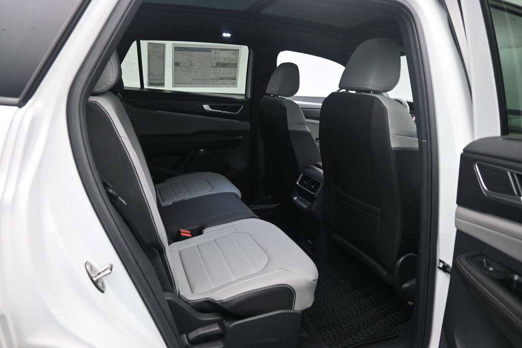 New 2026 Volkswagen Atlas Cross Sport SEL R-Line AWD/4WD image 30