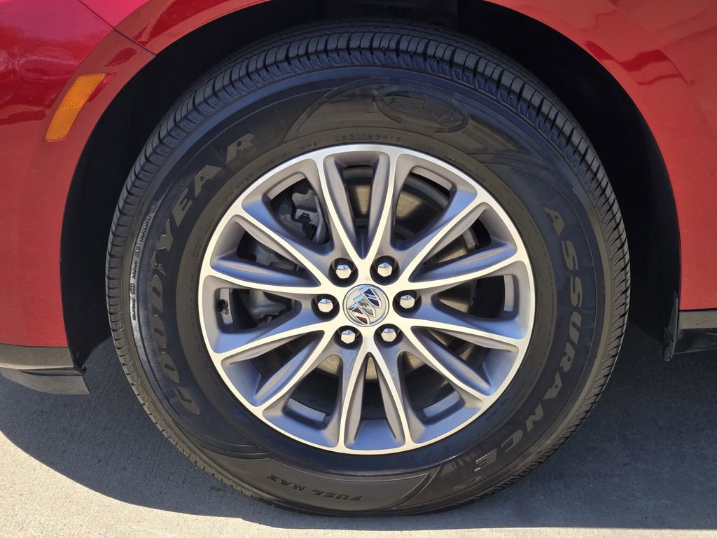 Used 2024 Buick Enclave Premium image 17