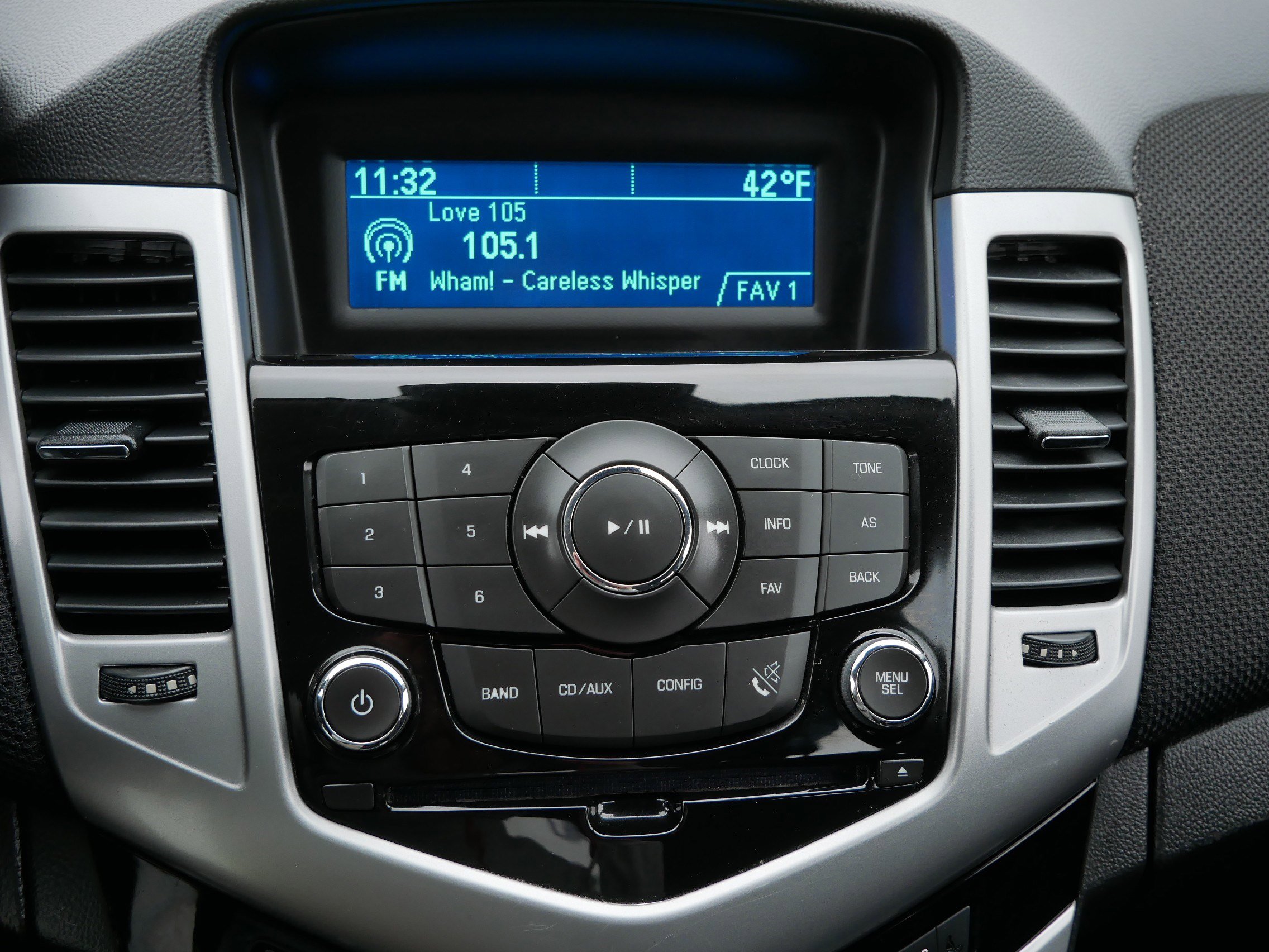 Used 2014 Chevrolet Cruze LT image 22