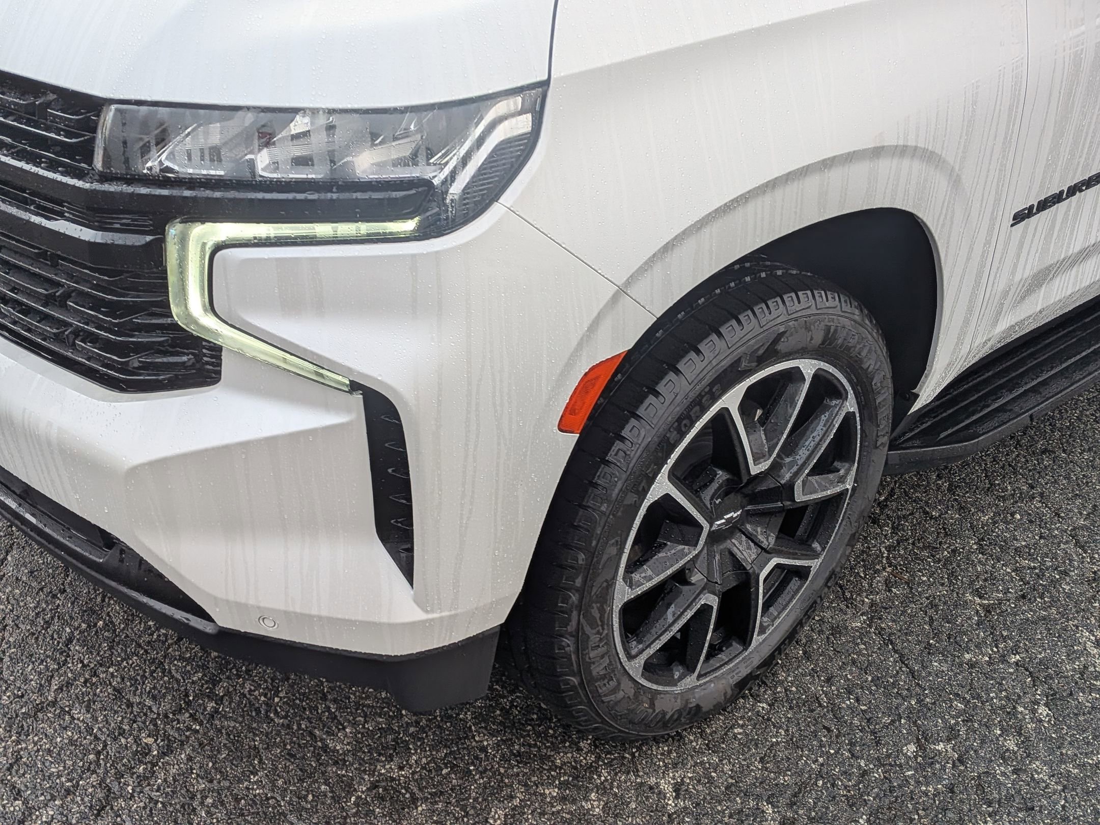 Certified 2023 Chevrolet Suburban RST w/ Luxury Package image 11