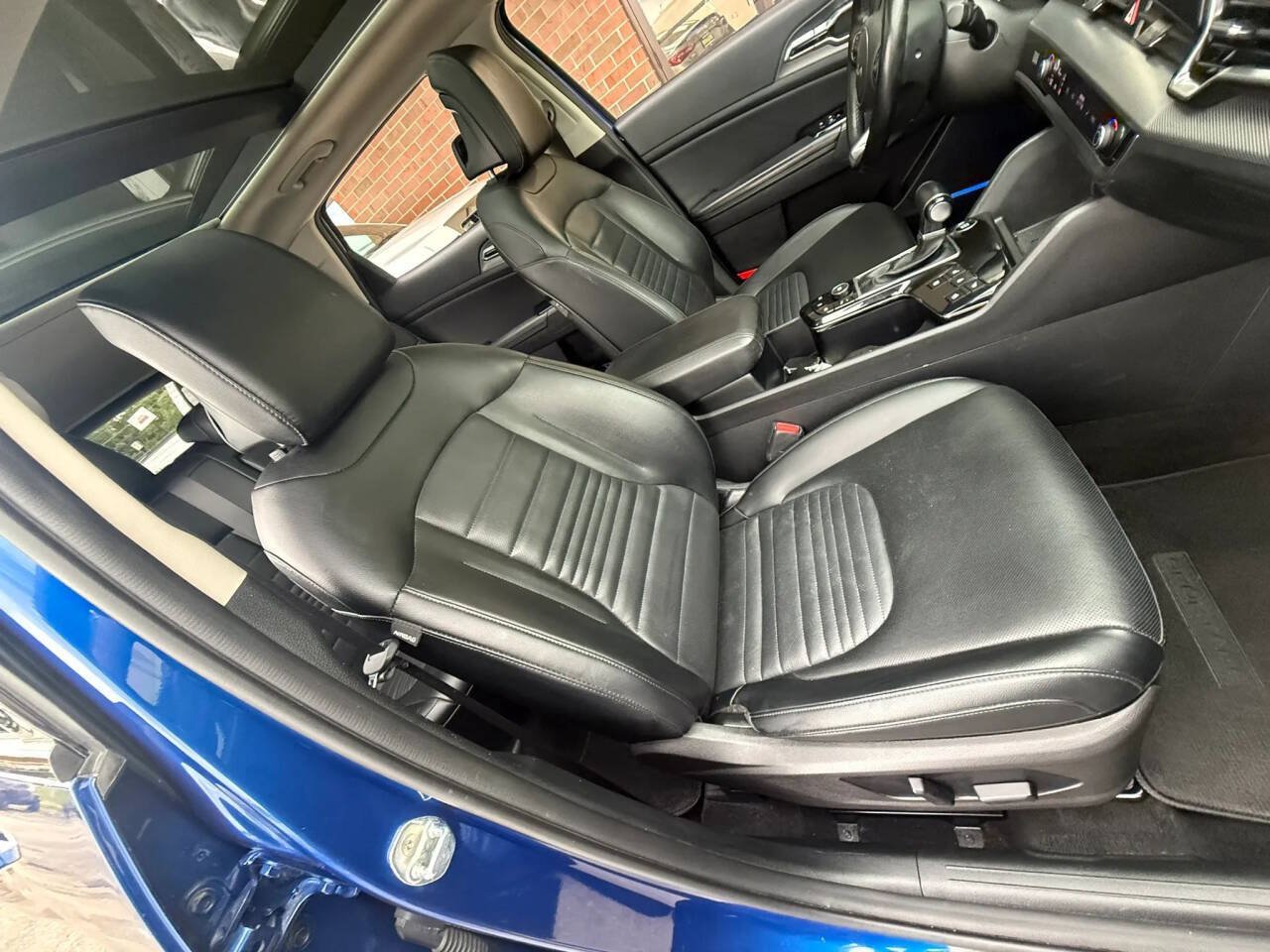 Used 2023 Kia Sportage SX FWD image 33