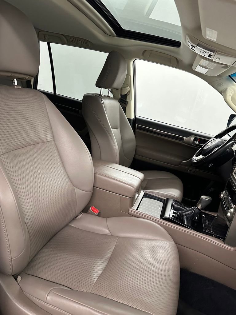 Used 2021 Lexus GX 460 Premium image 45