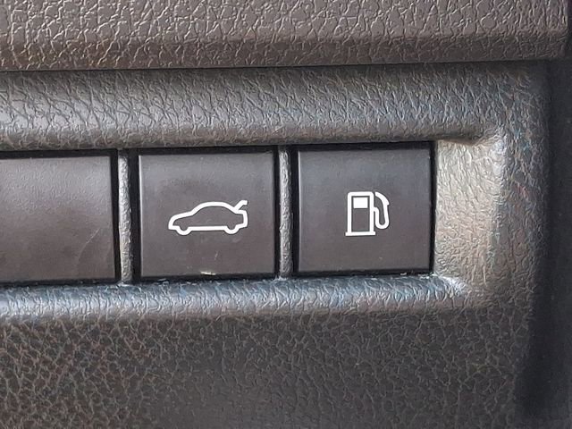 Used 2025 Toyota Camry LE FWD image 26